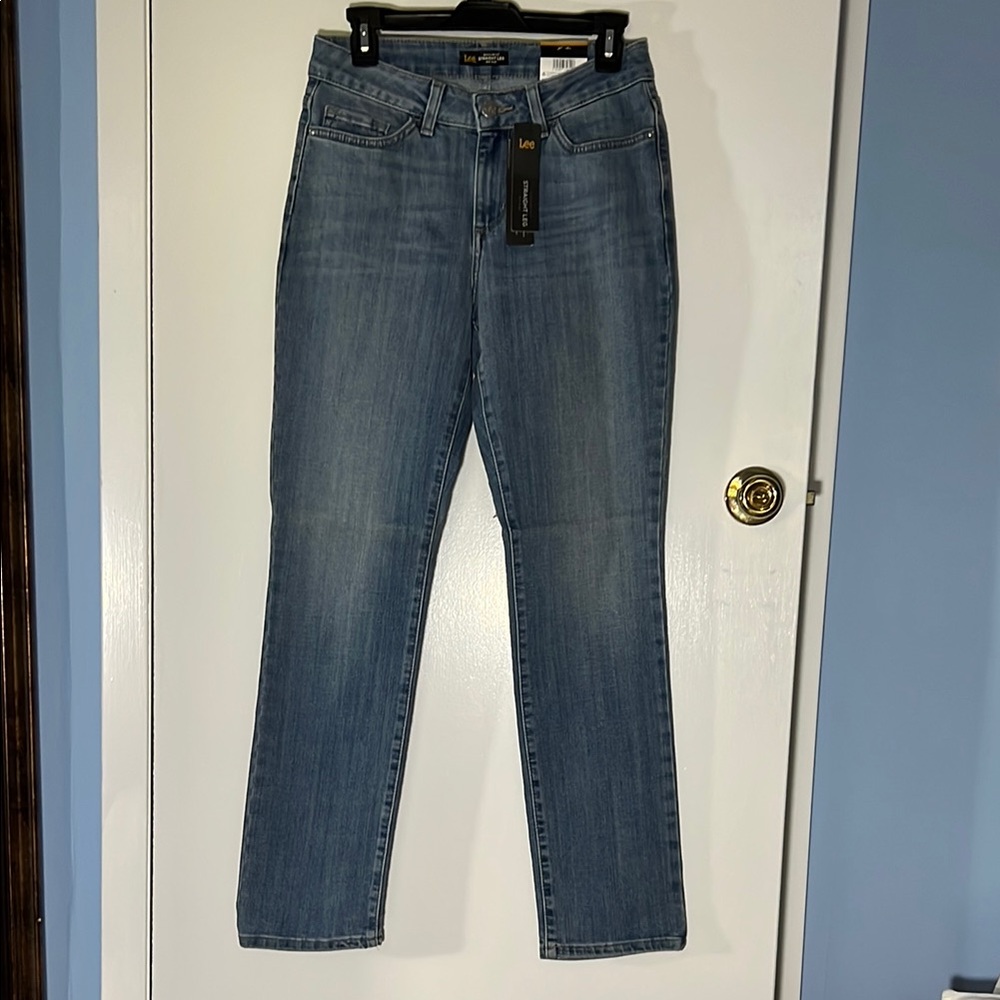 NWT Lee Women's Midrise Straight Leg Jeans size 6